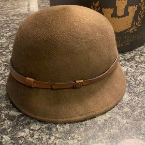 Goorin Bros Ladies Olive Felt Cloche EUC Medium